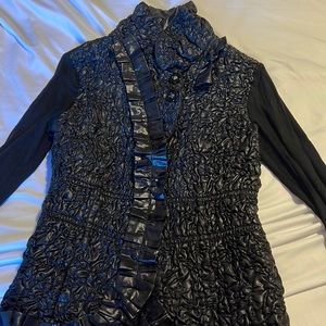 Lovely black top fits M/L